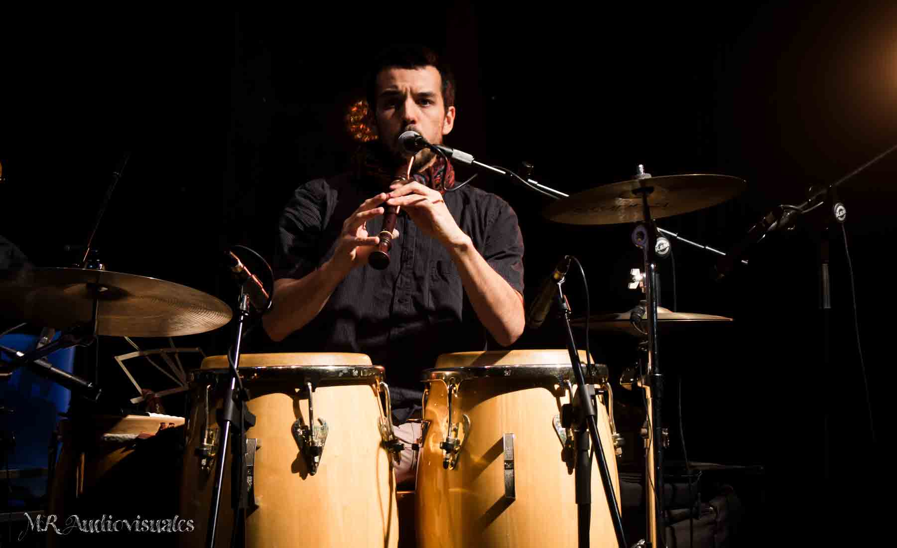 Música-(6)